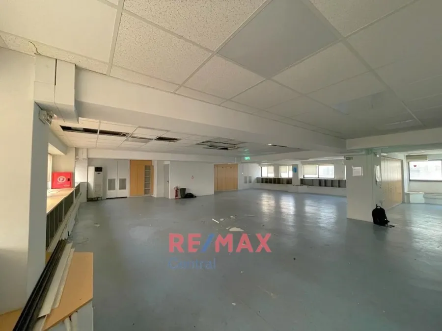 Pièces - Office for Rent with Sea View in Kallithea