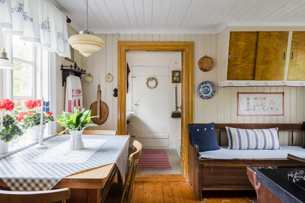 Sala da pranzo - Cottage with Loft Bed in Kållandsö