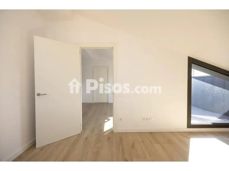 Toad - New Duplex with Pool in Tiana