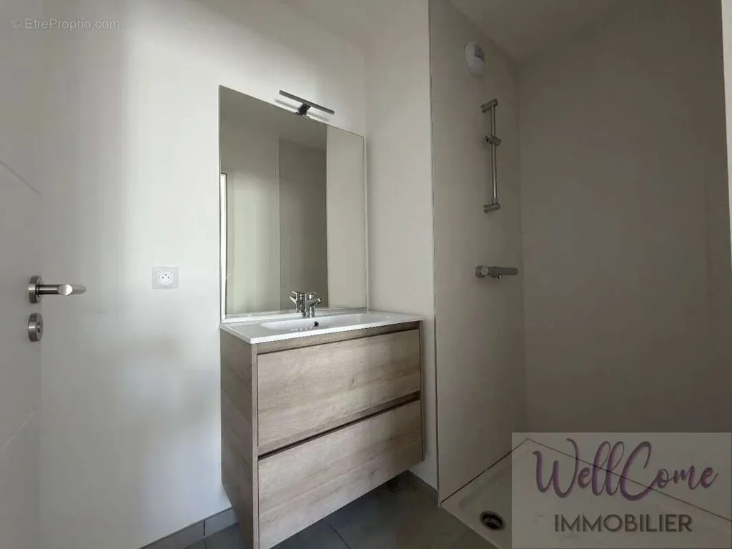 Salles de bain - Appartement T5 en Attique avec Balcon Sud à Annecy