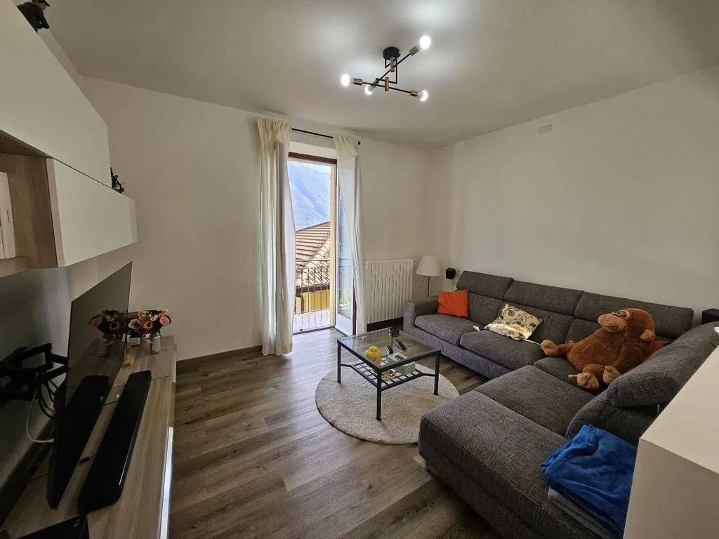Séjour - Luxury Lake View Apartment in Moltrasio