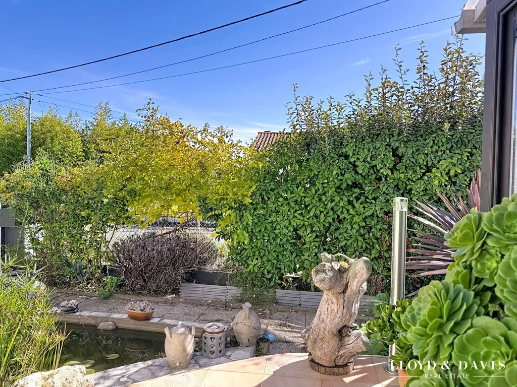 Garden - Renovated House with Garden in Royan