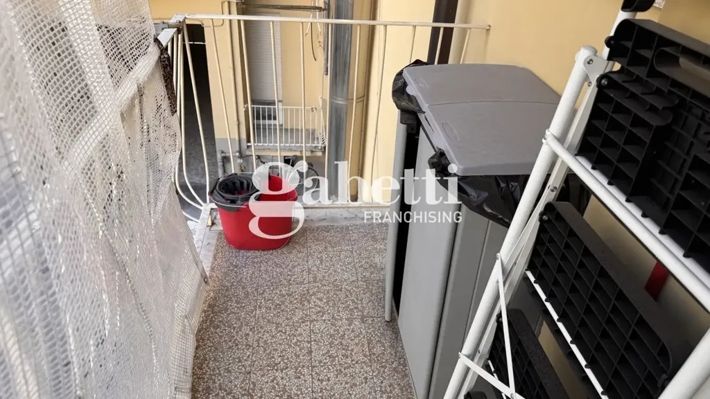 Balcon - Rented Triplex with Balconies in Turin
