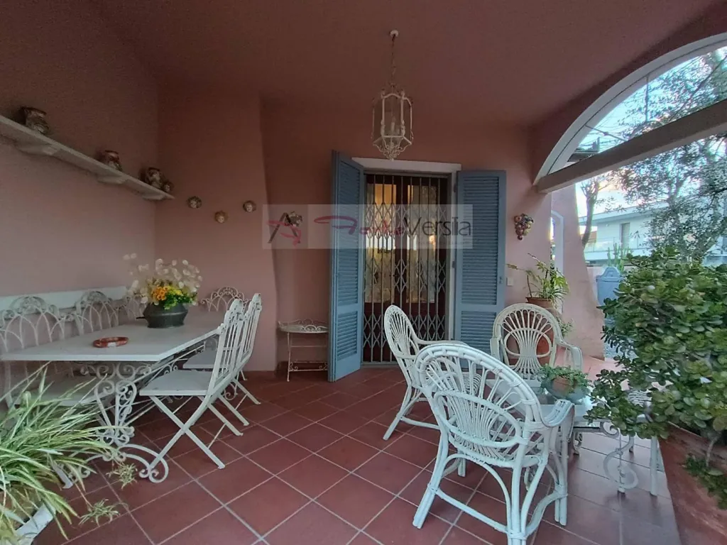 Terrass - Central Villa with Garden in Forte Dei Marmi