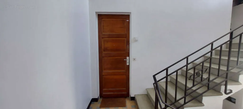 Pièces - Appartement en Colocation avec Balcon au Centre de Toulon