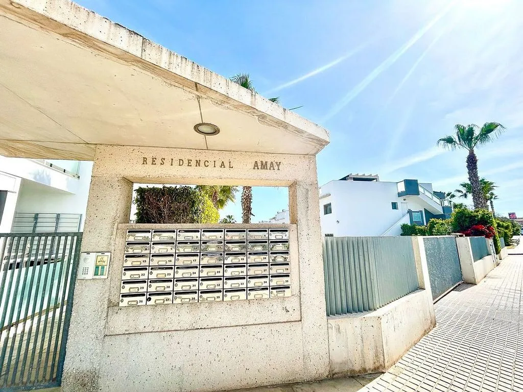 Välivaade - Twin-bedroom Apartment with Pool in Torrevieja