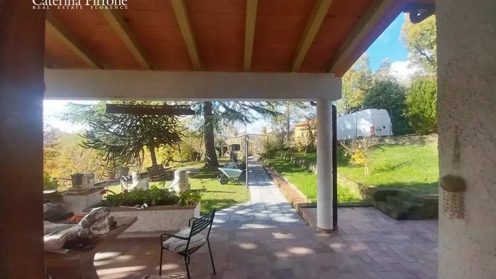 Terrasse - Panoramic Villa with Pool in Londa