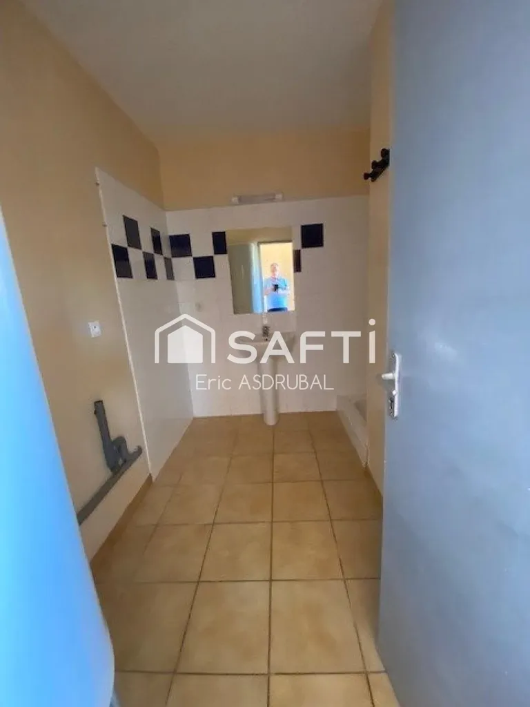 Hallway - Detached House with Garden in Le Buisson-De-Cadouin