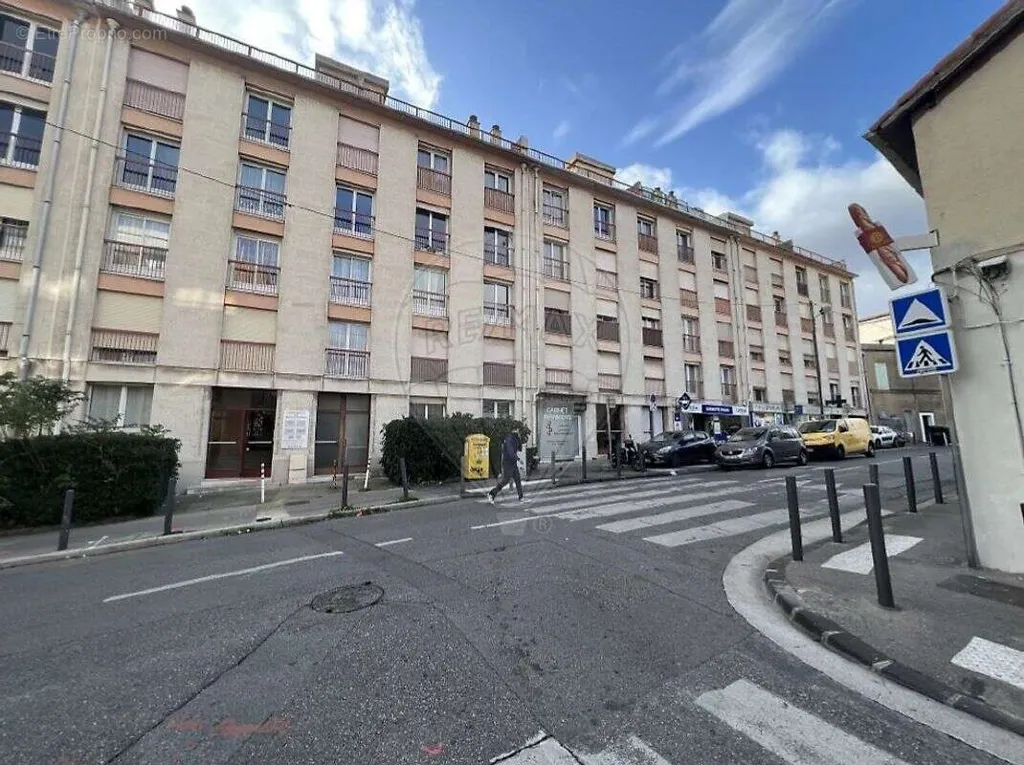Appartement 1 pièces à Marseille-4e