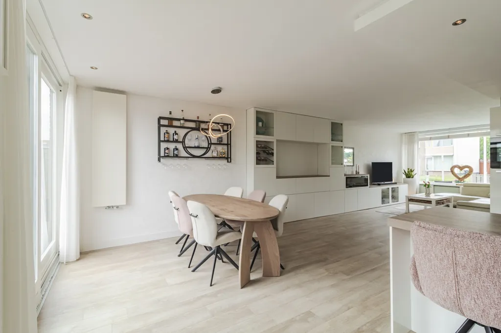 Sala da pranzo - Two-Storey House with Solar Panels in Abbenes