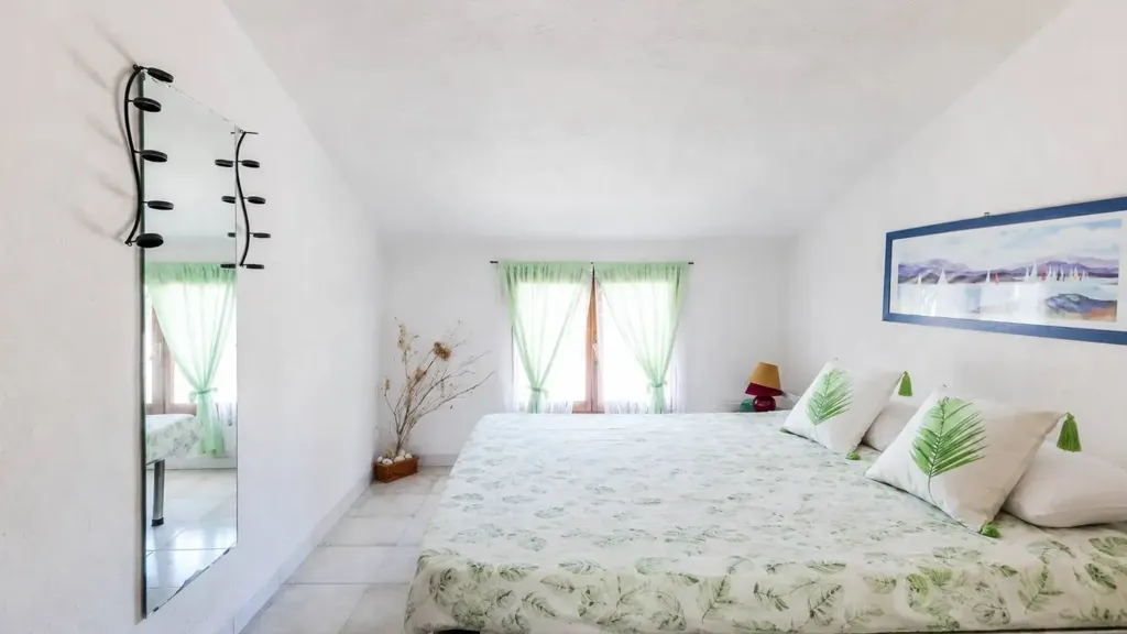 6-room house in IT