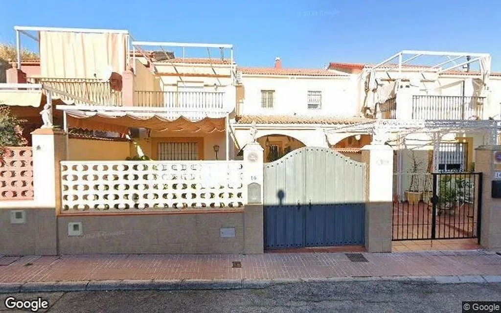 Välivaade - Occupied Flat in Linares with Street View