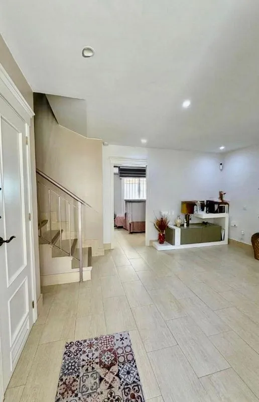 Entrée - Semi-detached House with Terrace in Utrera