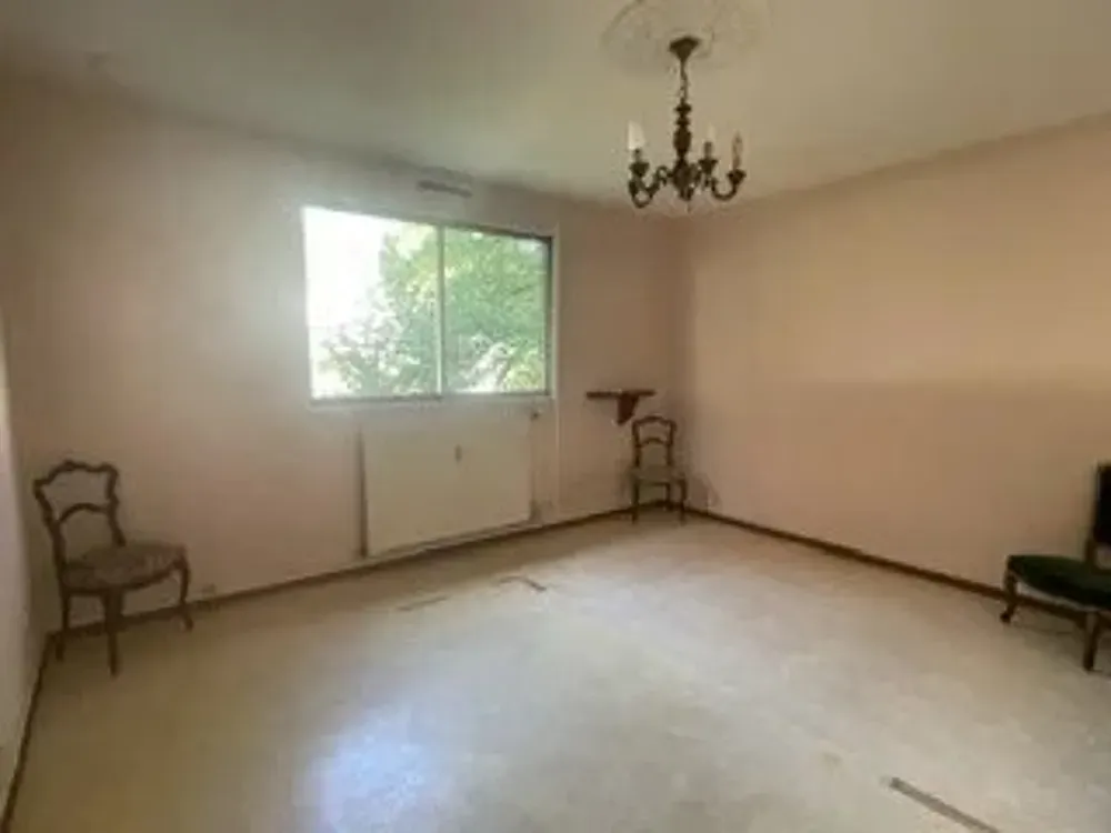 Séjour - Appartement Lumineux avec Vaste Séjour à Bar-le-Duc