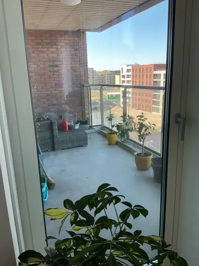 Rõdu - North-Facing Apartment with Balcony in Amsterdam
