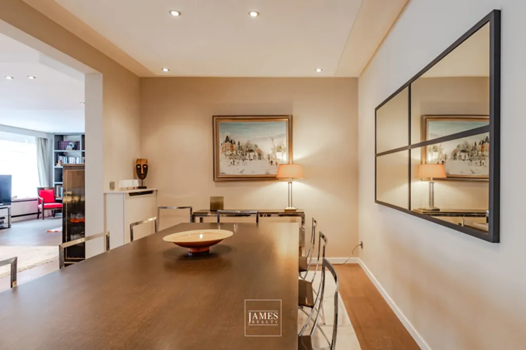 Salle à manger - Appartement avec Vue sur le Jardin du Roi à Ixelles