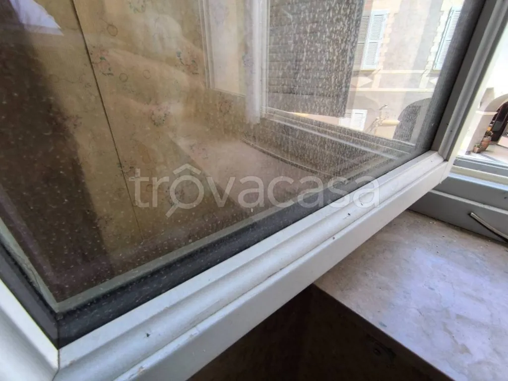 Pièces - Historic Apartment with Piazza View in Mondovì