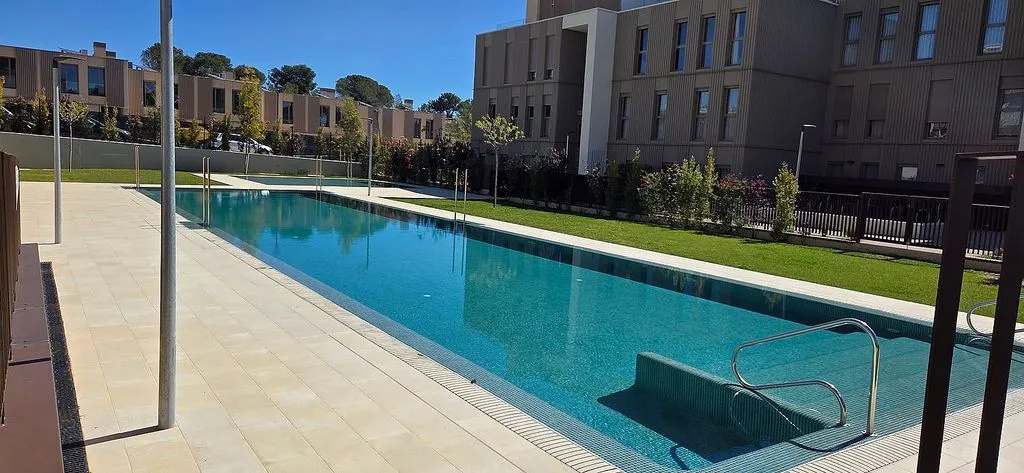 Bassein - New Flat with Pool in Campolivar