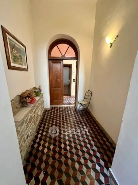 Esik - Charming Studio with Shared Courtyard in Arezzo Centre