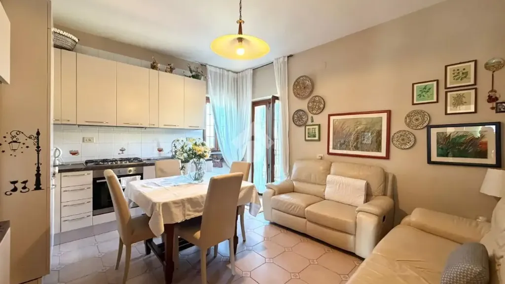 Appartement 4 pièces à IT