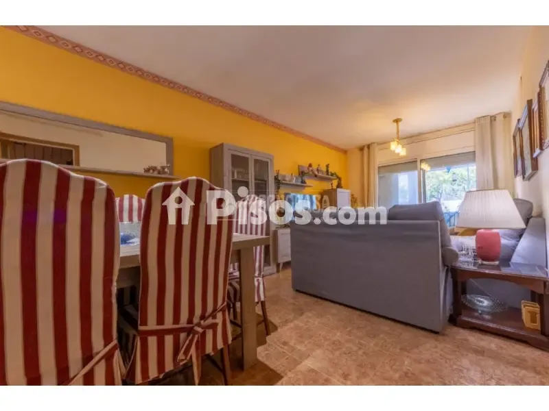 Salle à manger - Maison 4 pièces à ES