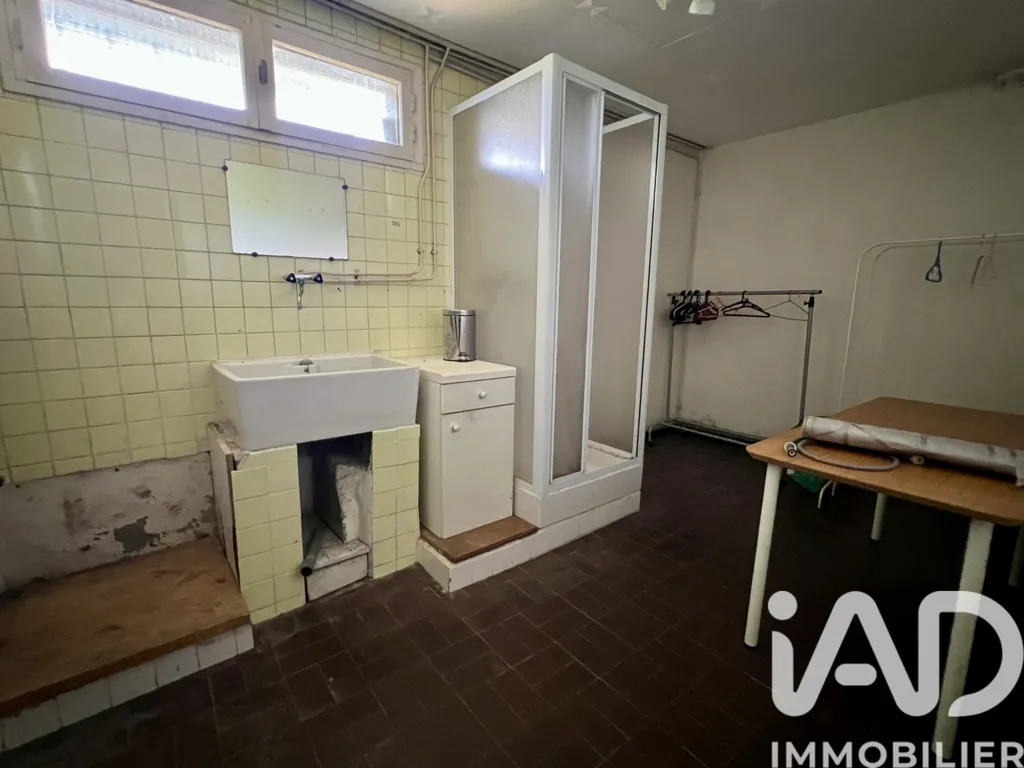 Salles de bain - Maison Traditionnelle au Calme avec Vue Montagne à Bernin