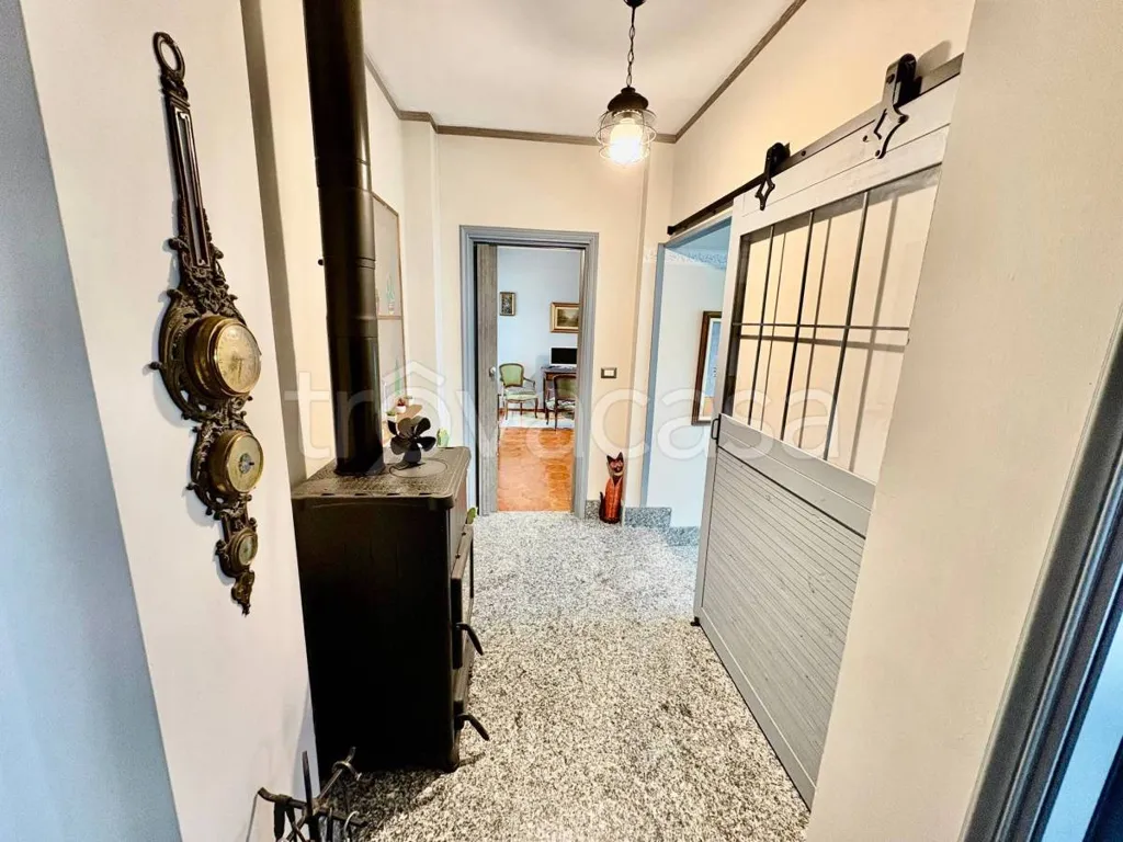 hallway_entrance