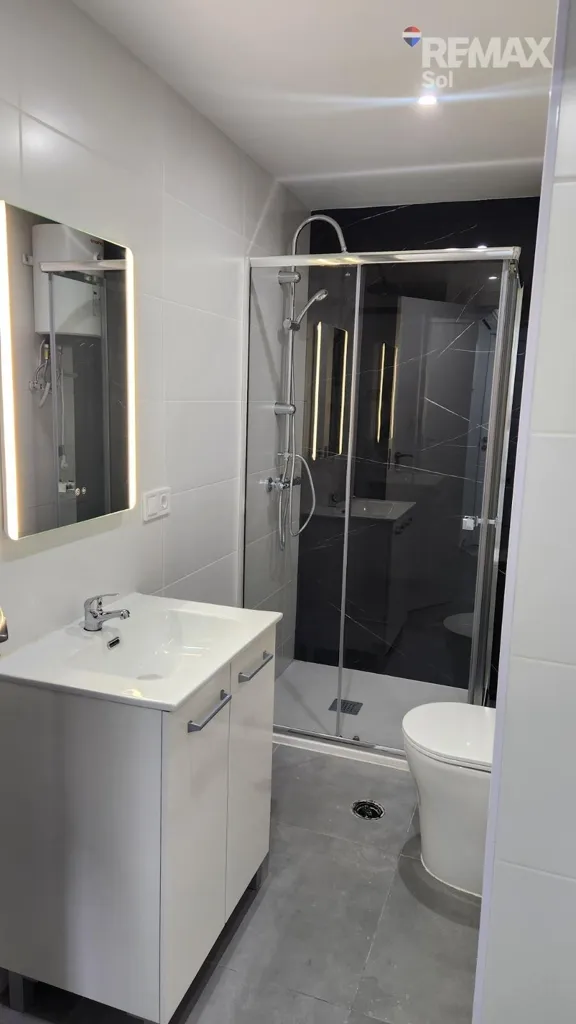 Vannitoad - Studio with Metro Access in Fuencarral-El Pardo