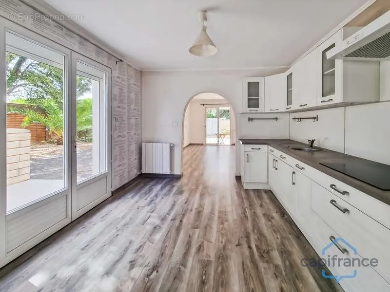 Cucina - Villa with Pool-Ready Garden near Castries