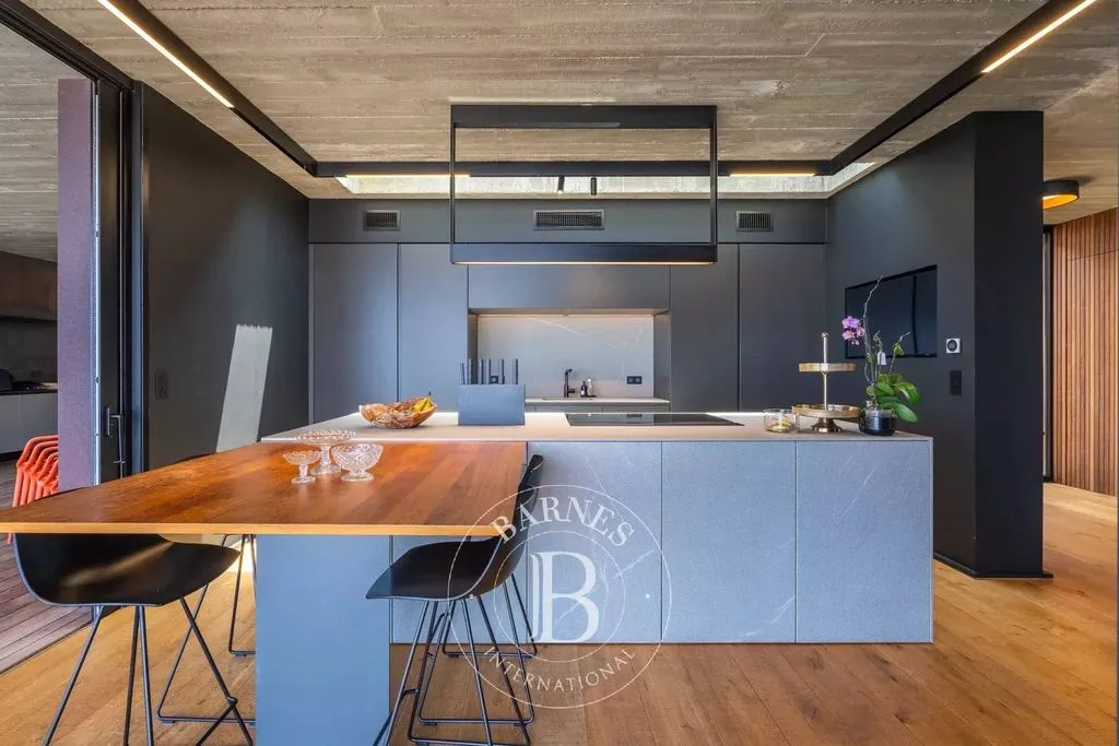 Cuisine - Villa Contemporaine avec Vue Panoramique à Corbara