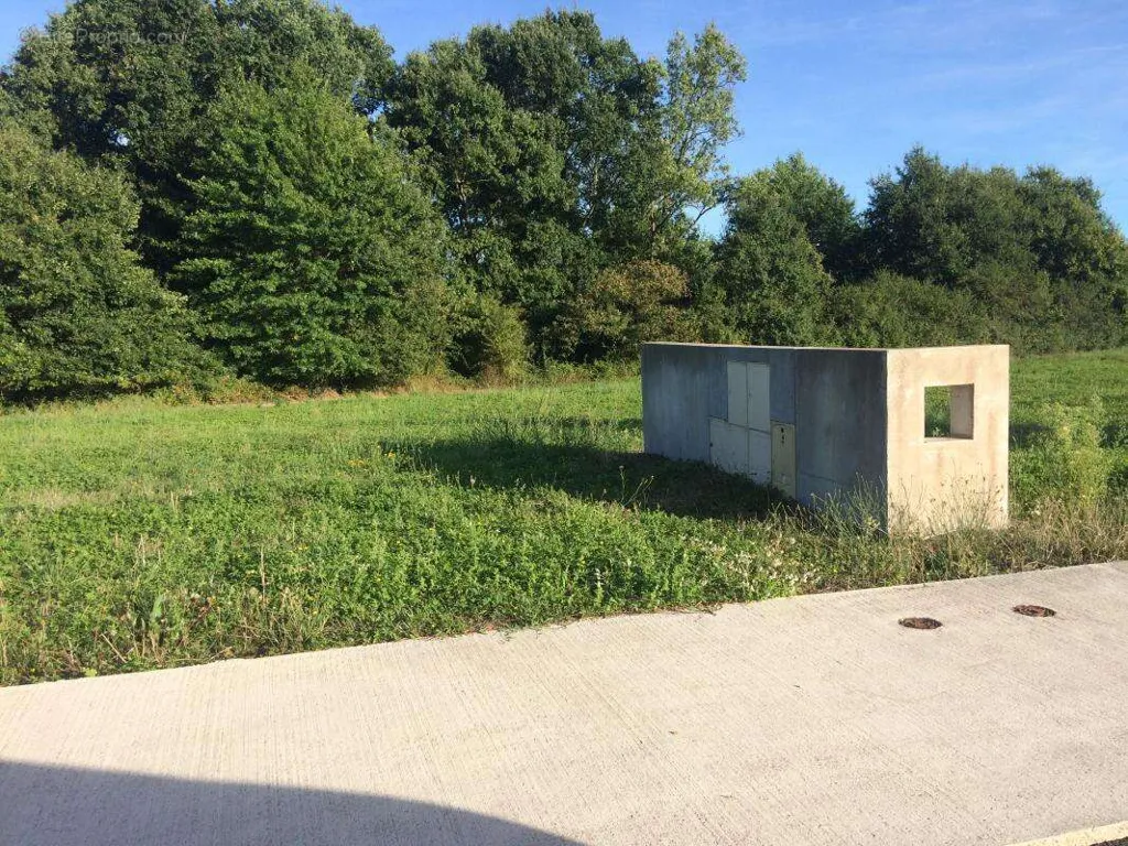 Aed - Buildable Plot with Utilities in Aire sur l'Adour