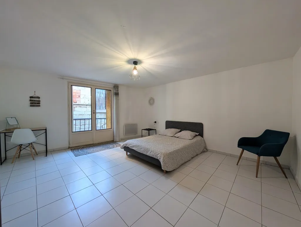Magamistoad - Duplex Building with Two Apartments in Pézenas