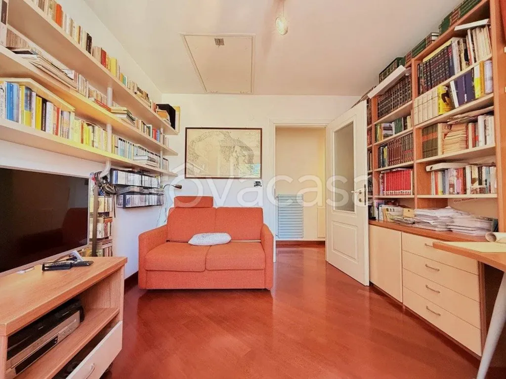 Kabinet - Restored Attic in Historic Centre, Trieste