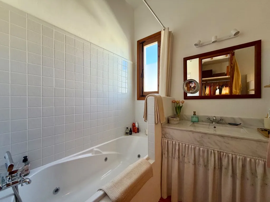 Vannitoad - Traditional Semi-detached with Garden in La Xara