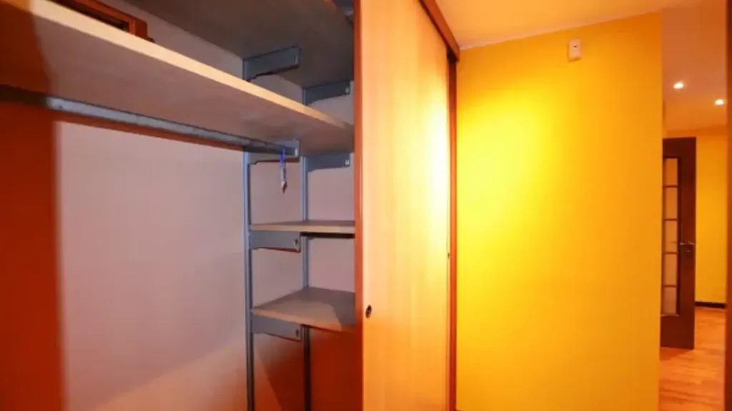 Pièces - Rearfacing Apartment with Balcony in Biella
