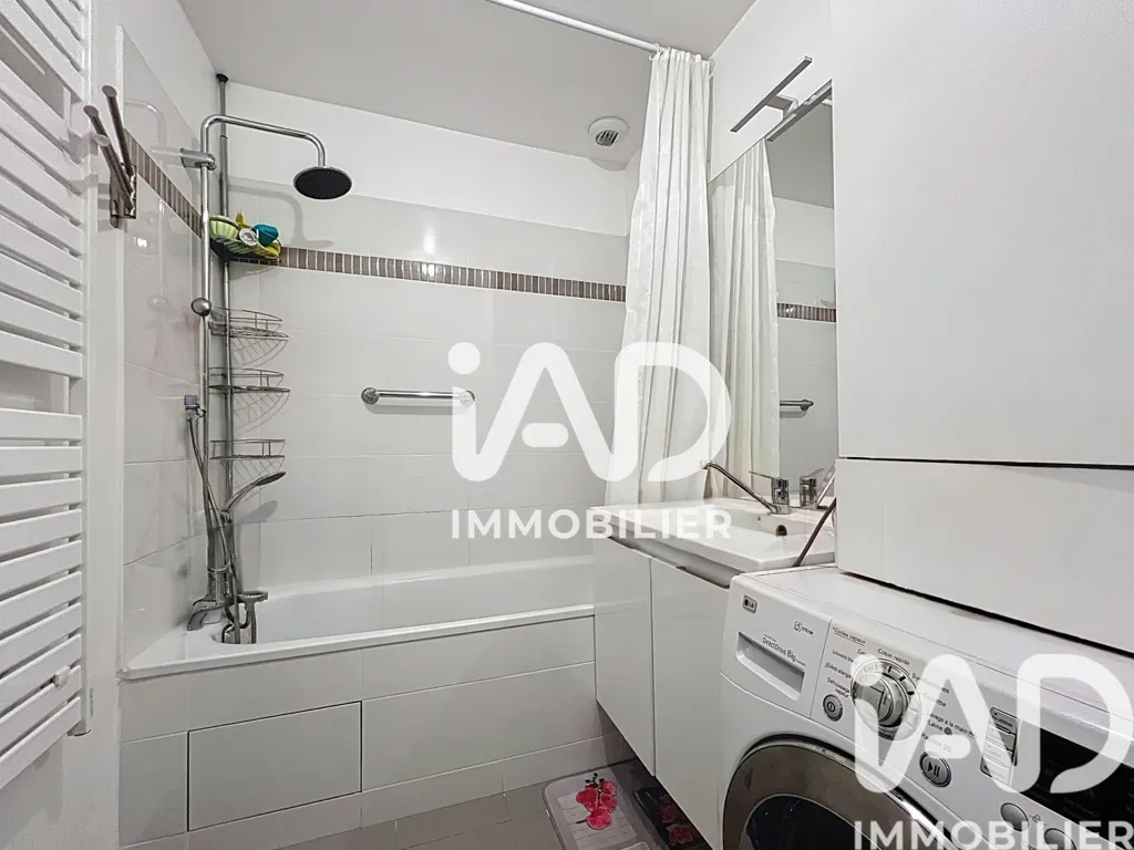 Salles de bain - Duplex 5 Pièces avec Terrasse à Neuilly-sur-Marne