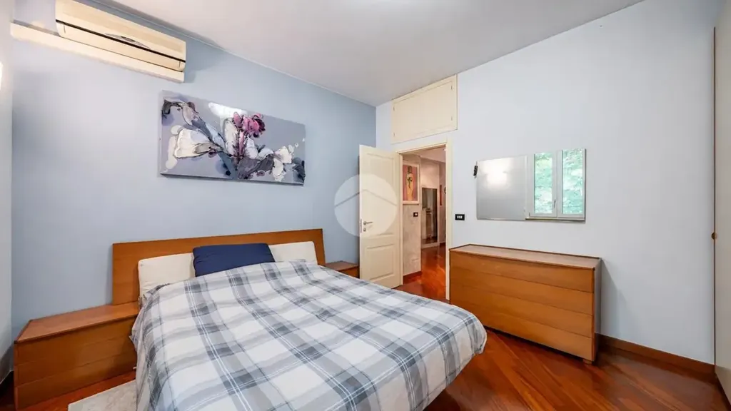 Chambres - Spacious Trilocale with Balconies in Parma
