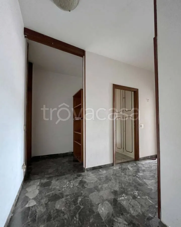 hallway_entrance