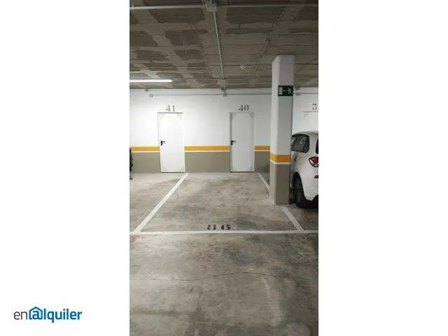 Garage - Apartment with Pool in Poble Vell