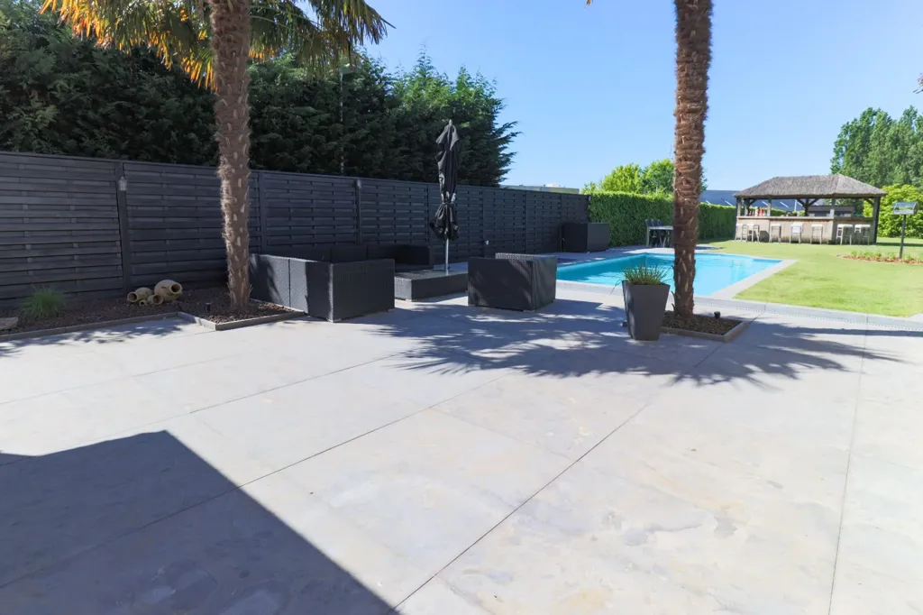 Bassein - Stylish House with Pool in Lendelede