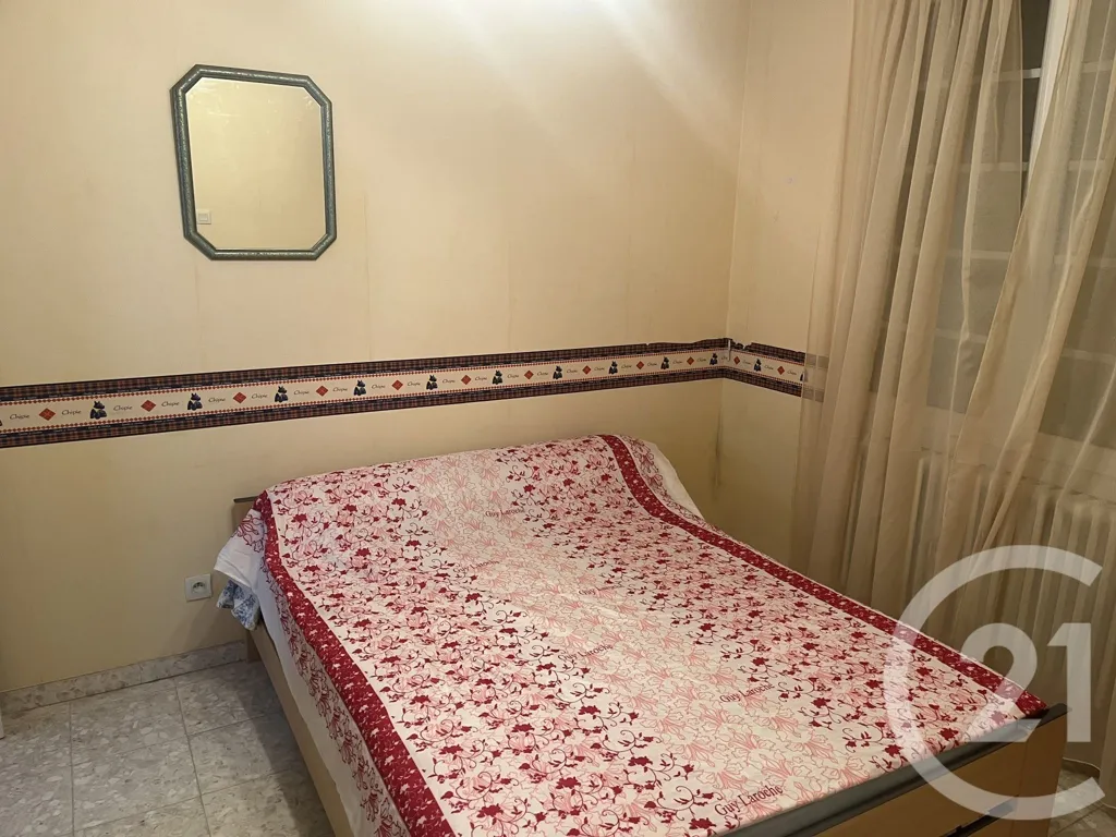 Chambres - Bungalow avec extension à Montgaillard