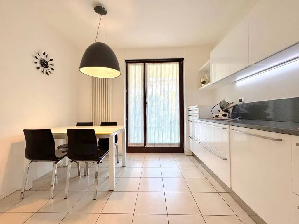 Salle à manger - Penthouse with Private Terraces in Laives