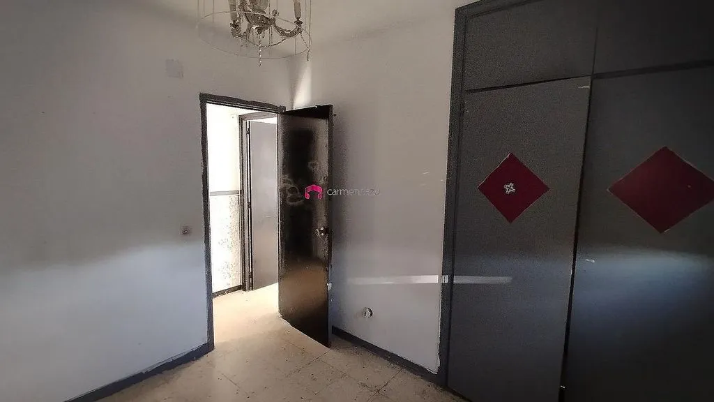 hallway_entrance