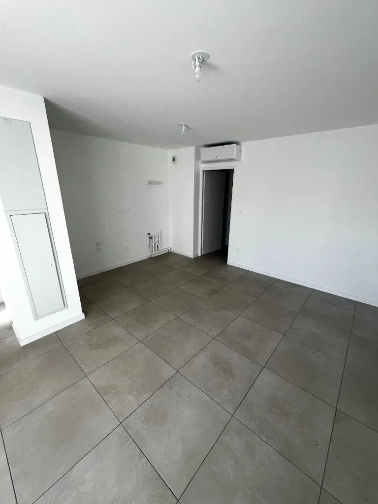 Pièces - Appartement Neuf avec Terrasse à Clapiers