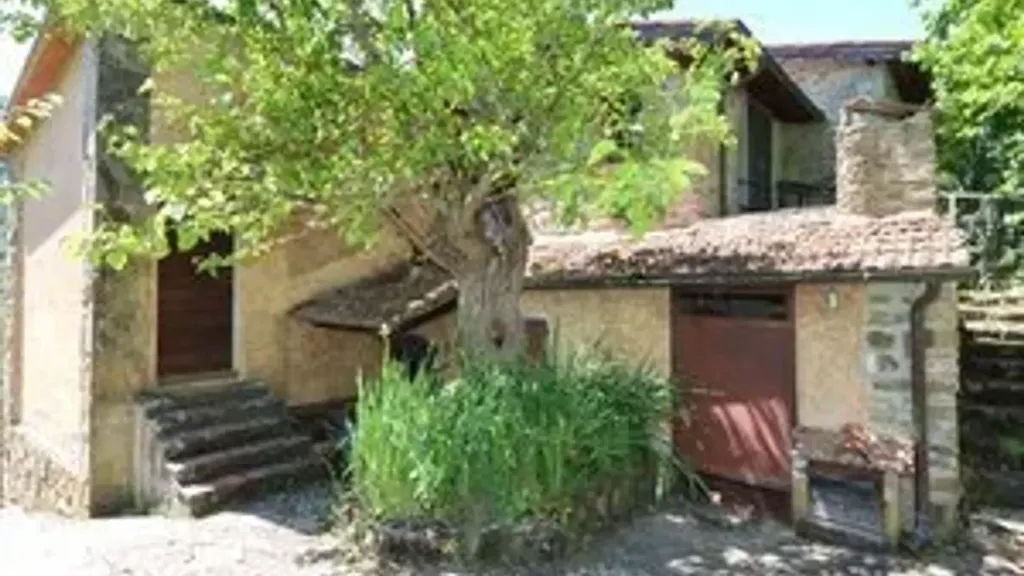 10-room house in IT