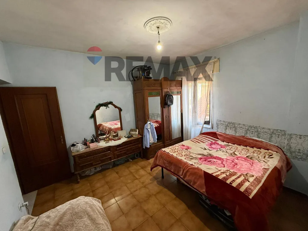 Chambres - Two-Level Apartment in Quiet Carinola