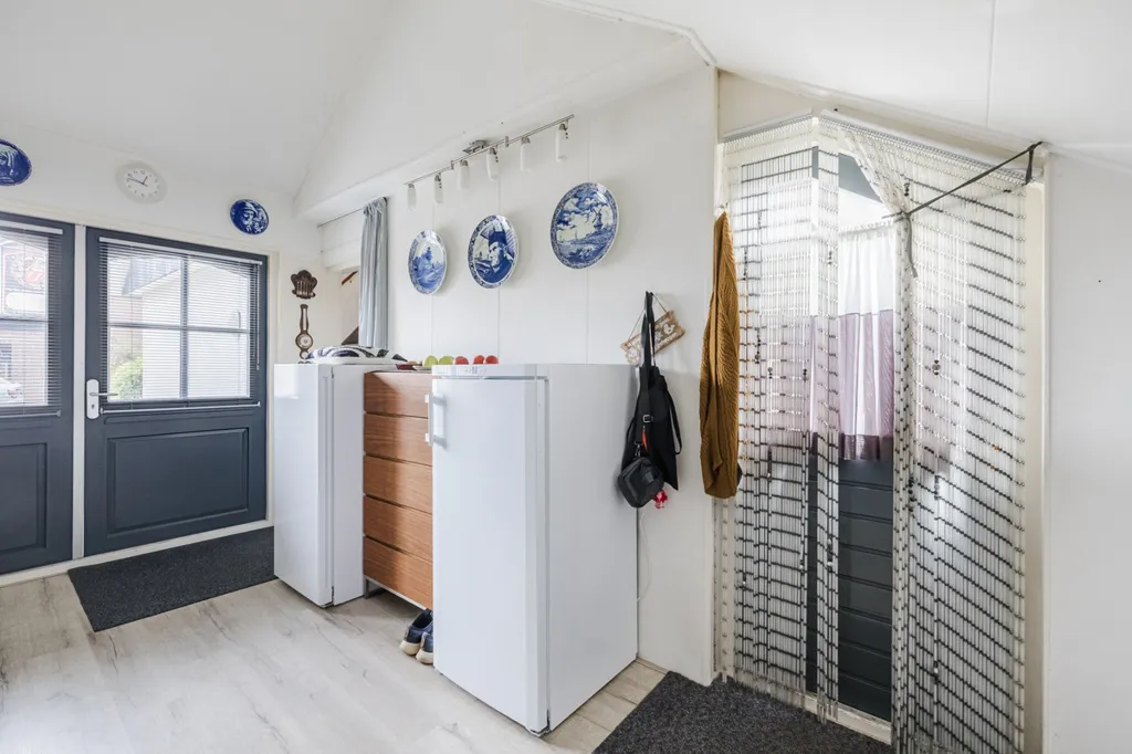 Esik - Terraced House with Garden in Vroomshoop
