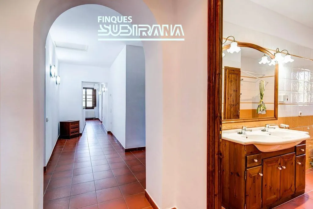 Salles de bain - Restored Farmhouse with Pool in Igualada