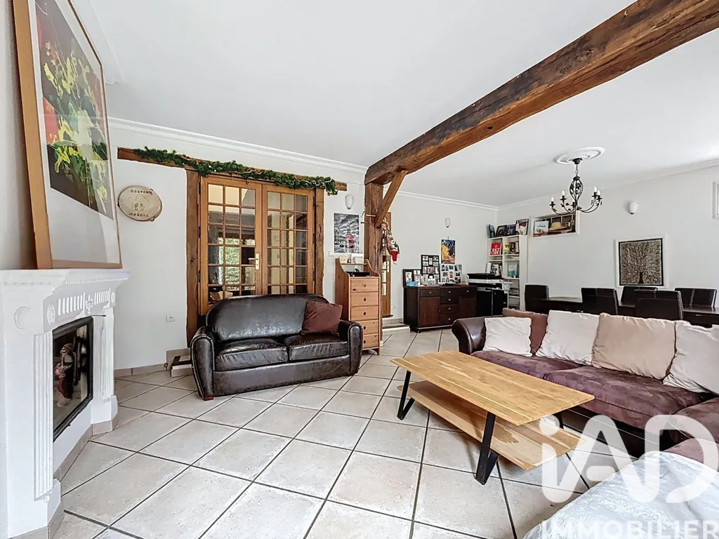 Wohnzimmer - Charming Villa with Garden in Port-Aviation
