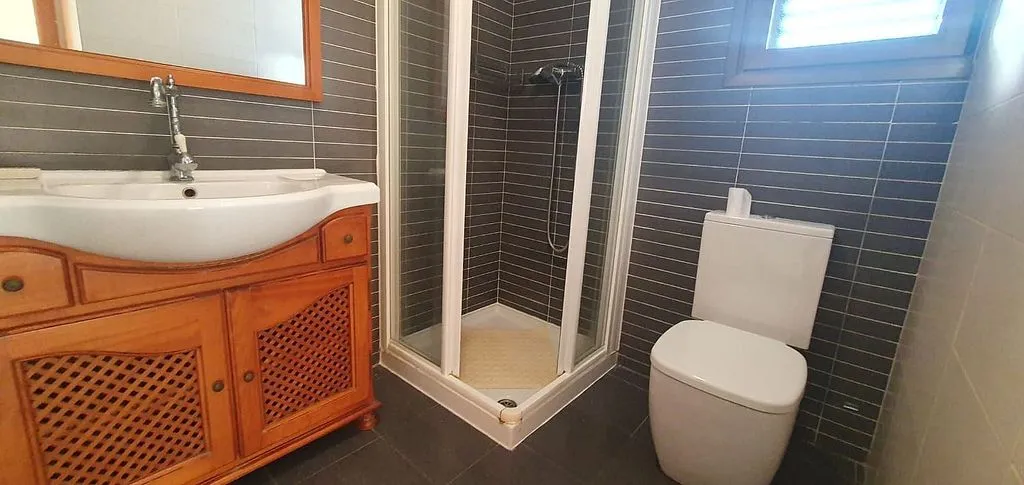 Salles de bain - Pareded Chalet with Garden in Gandia
